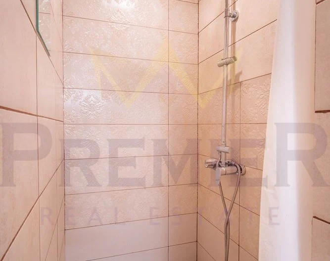 Многостаен апартамент, разделен на три отделни в идеален център на гр. Варна -  - снимка 17 - Имоти Премиер