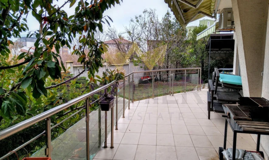 Многостаен апартамент с гараж в к.к. Чайка - - снимка 13 - Имоти Премиер