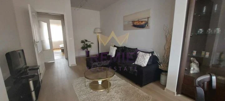 МНОГОСТАЕН АПАРТАМЕНТ, ЦЕНТЪР - - снимка 3 - Имоти Премиер