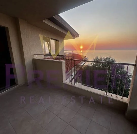 Многостаен апартамент в г.Бяла -  - снимка 8 - Имоти Премиер