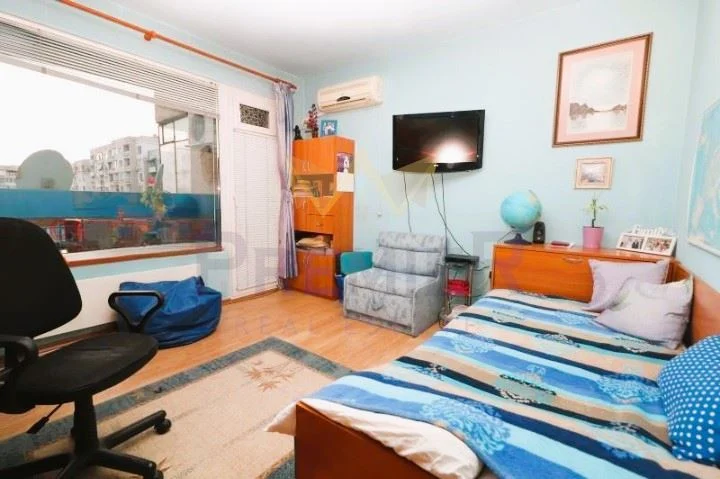 Многостаен апартамент в кв.Люлин 7 - - снимка 8 - Имоти Премиер