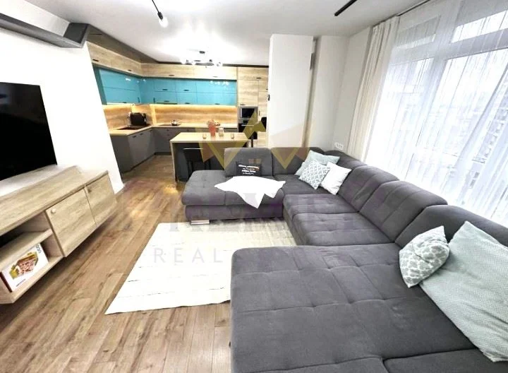 Многостаен апартамент в Цариградски комплекс -  - снимка 1 - Имоти Премиер