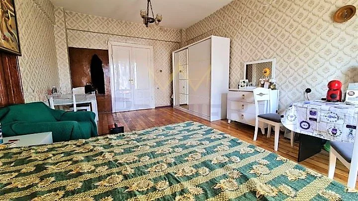 Многостаен Апартамент в Центъра -  - снимка 1 - Имоти Премиер