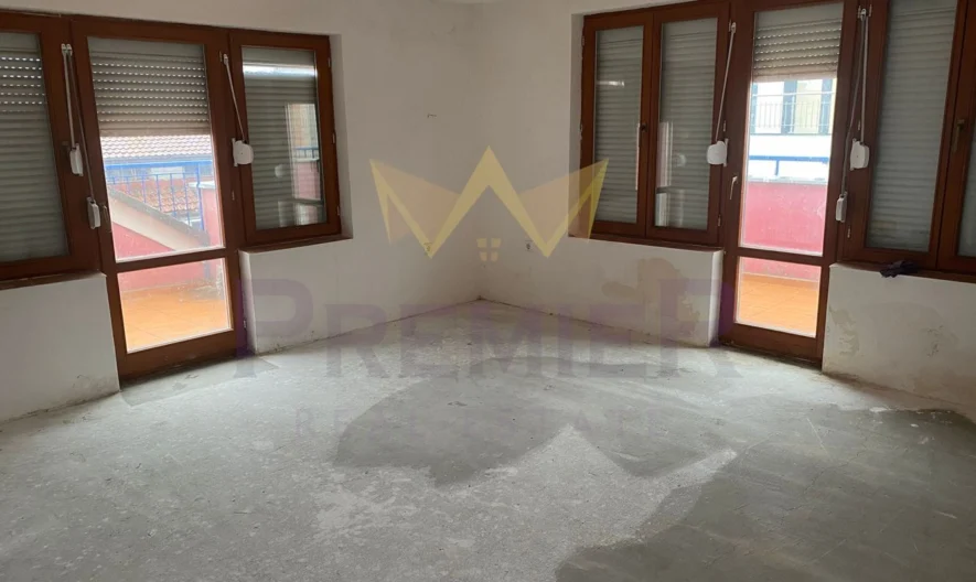 Многостаен апартамент в центъра на Бургас -  - снимка 1 - Имоти Премиер