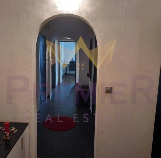 Многостаен апартамент във Възраждане – на метри от Центъра -  - снимка 4 - Имоти Премиер