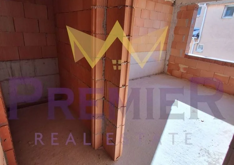 МНОГОСТАЕН С ПАНОРАМА - - снимка 8 - Имоти Премиер