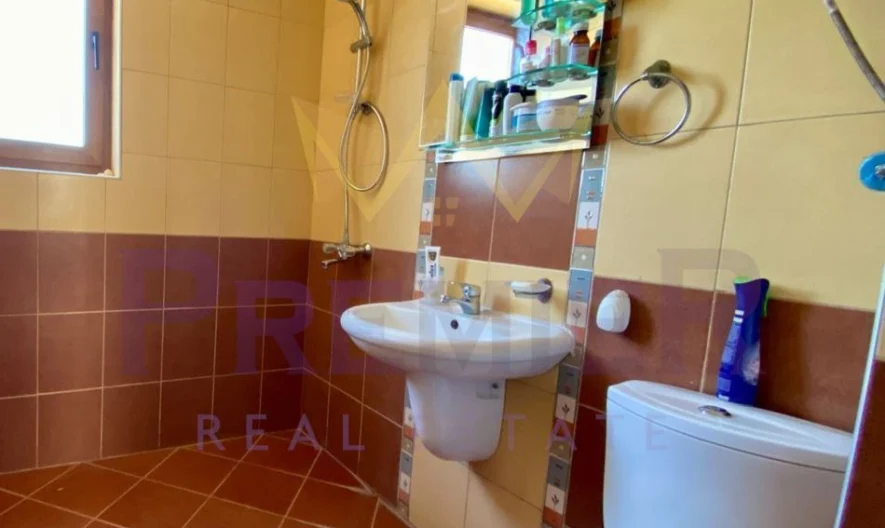 Модерен 2-стаен апартамент с балкон и басейн близо до морето в к.к Сл.бряг -  - снимка 3 - Имоти Премиер