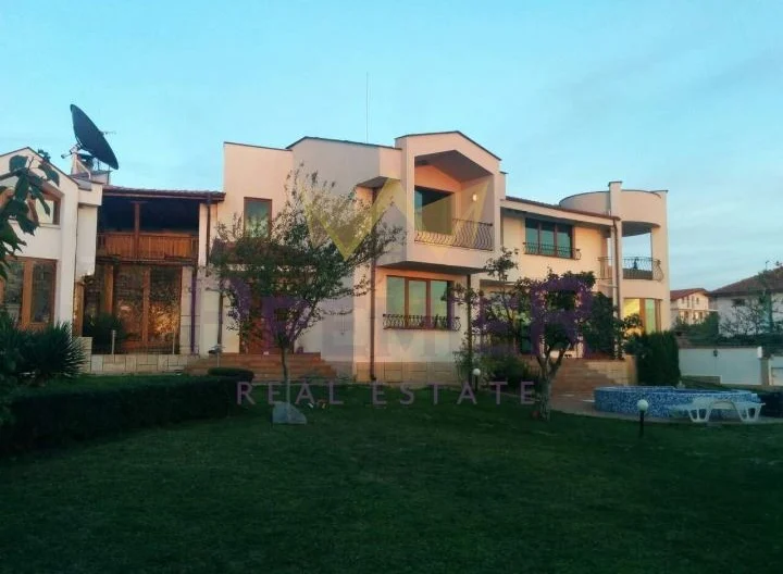 Modern luxury house with a unique sea panorama -  - snimka 1 - Imoti Premier