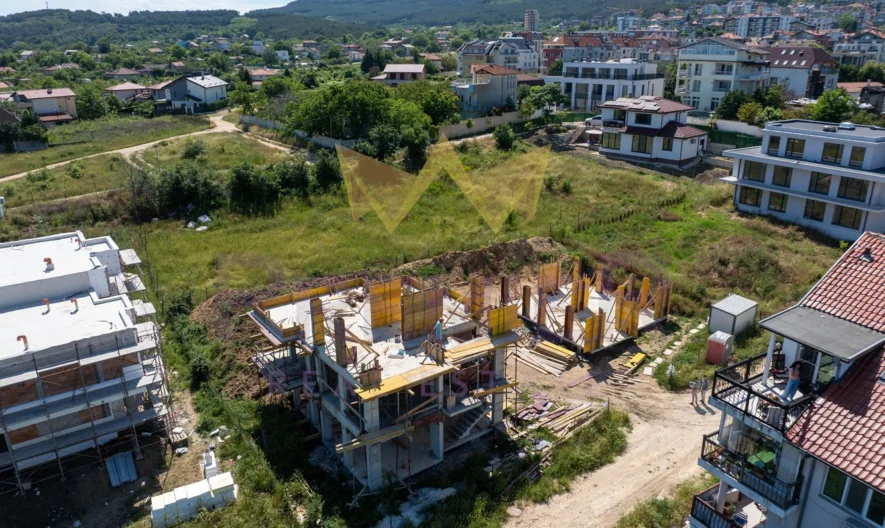 МОДЕРНА 3 ЕТАЖНА КЪЩА С МОРСКА ПАНОРАМА -  - снимка 19 - Имоти Премиер