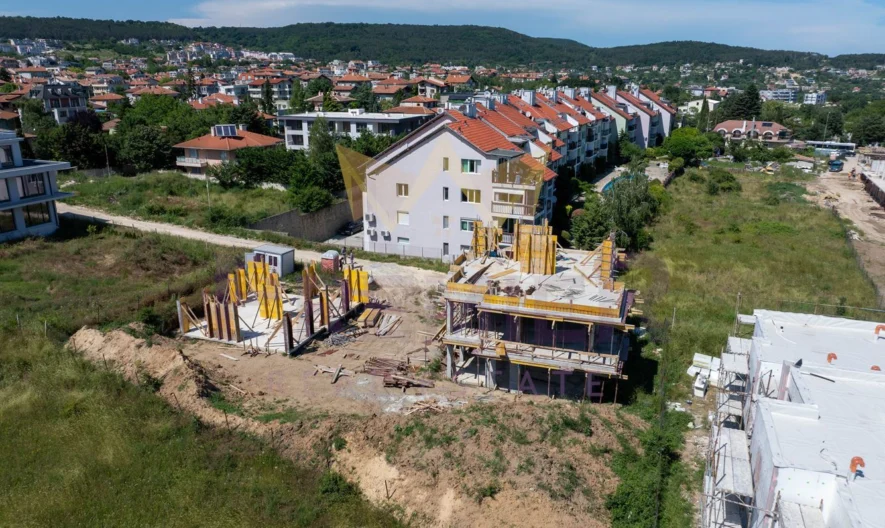 МОДЕРНА 3 ЕТАЖНА КЪЩА С МОРСКА ПАНОРАМА -  - снимка 23 - Имоти Премиер