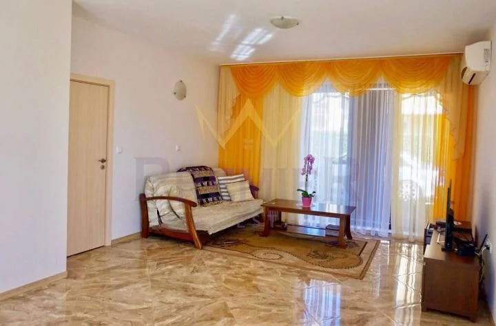 Модерна двуетажна вила в луксозен комплекс „Виктория Лейкс“, гр. Поморие -  - снимка 14 - Имоти Премиер