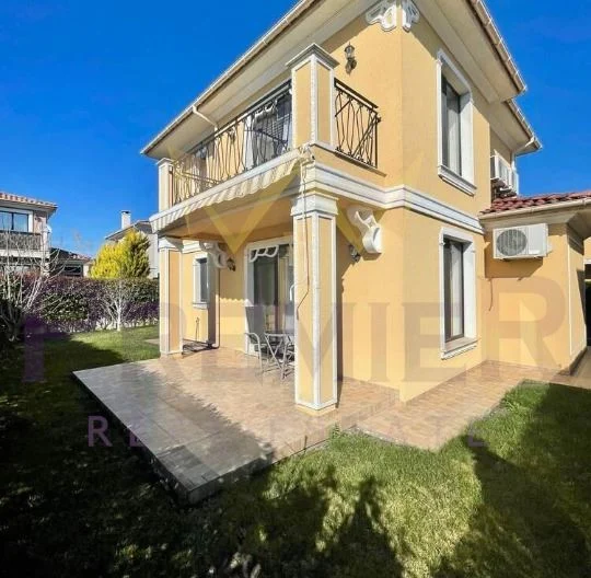 Модерна двуетажна вила в луксозен комплекс „Виктория Лейкс“, гр. Поморие -  - снимка 2 - Имоти Премиер