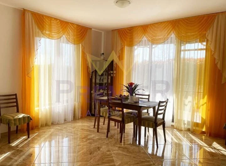 Модерна двуетажна вила в луксозен комплекс „Виктория Лейкс“, гр. Поморие -  - снимка 3 - Имоти Премиер