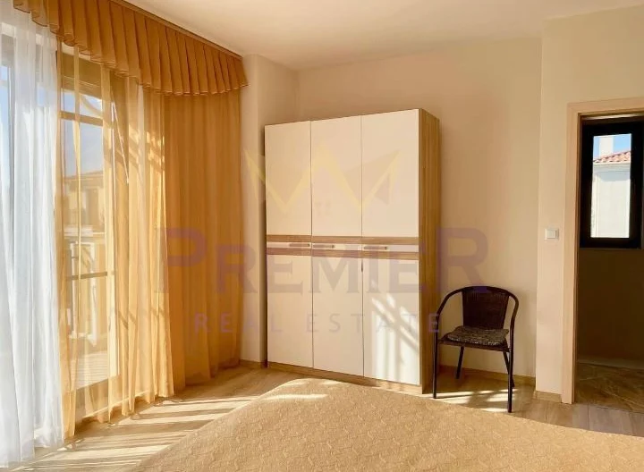 Модерна двуетажна вила в луксозен комплекс „Виктория Лейкс“, гр. Поморие -  - снимка 9 - Имоти Премиер