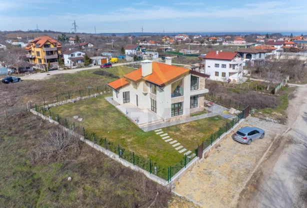 Агенция за недвижими имоти - Имоти Премиер - имот - 1192556, Цена: 390000 EUR
