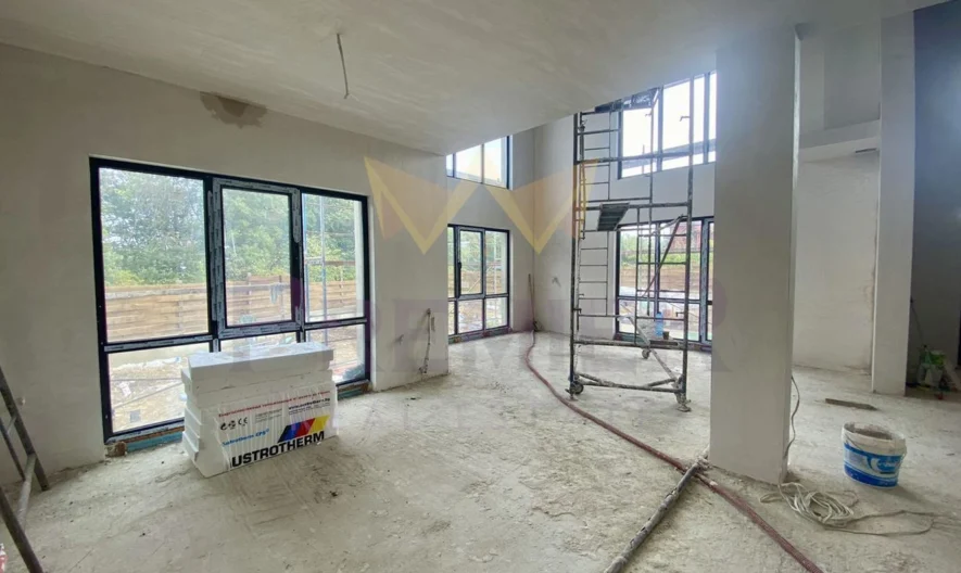 🏡 МОДЕРНА ЕДНОФАМИЛНА КЪЩА С АКТ 16 И НЕСКРИВАЕМА МОРСКА ПАНОРАМА - - снимка 13 - Имоти Премиер