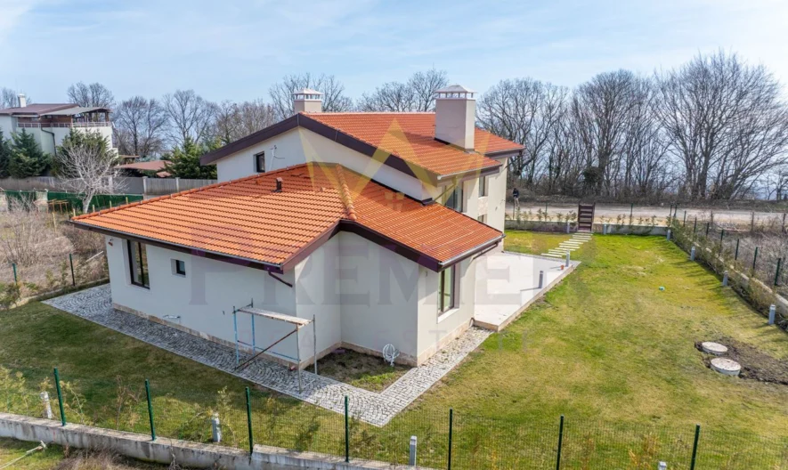 🏡 МОДЕРНА ЕДНОФАМИЛНА КЪЩА С АКТ 16 И НЕСКРИВАЕМА МОРСКА ПАНОРАМА - - снимка 5 - Имоти Премиер