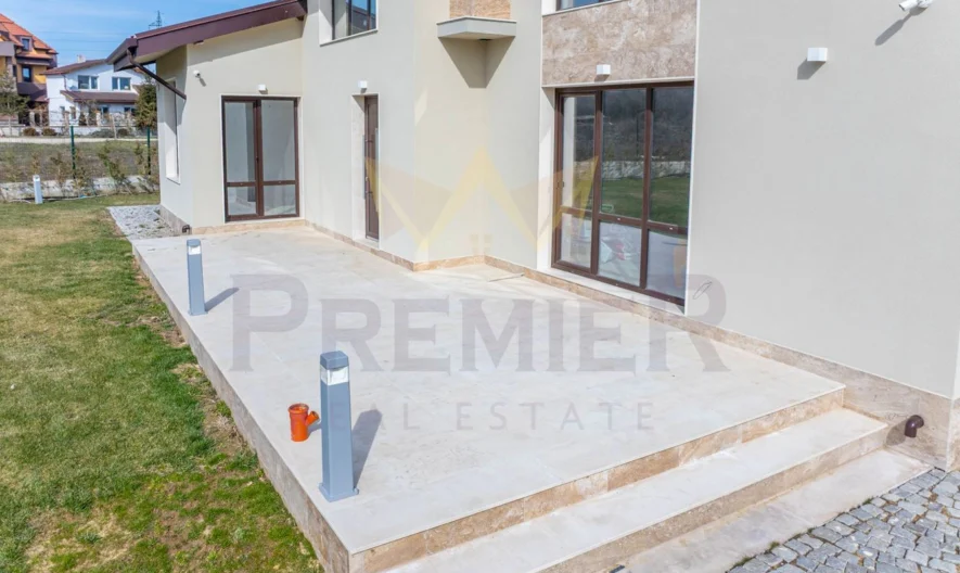 🏡 МОДЕРНА ЕДНОФАМИЛНА КЪЩА С АКТ 16 И НЕСКРИВАЕМА МОРСКА ПАНОРАМА - - снимка 53 - Имоти Премиер