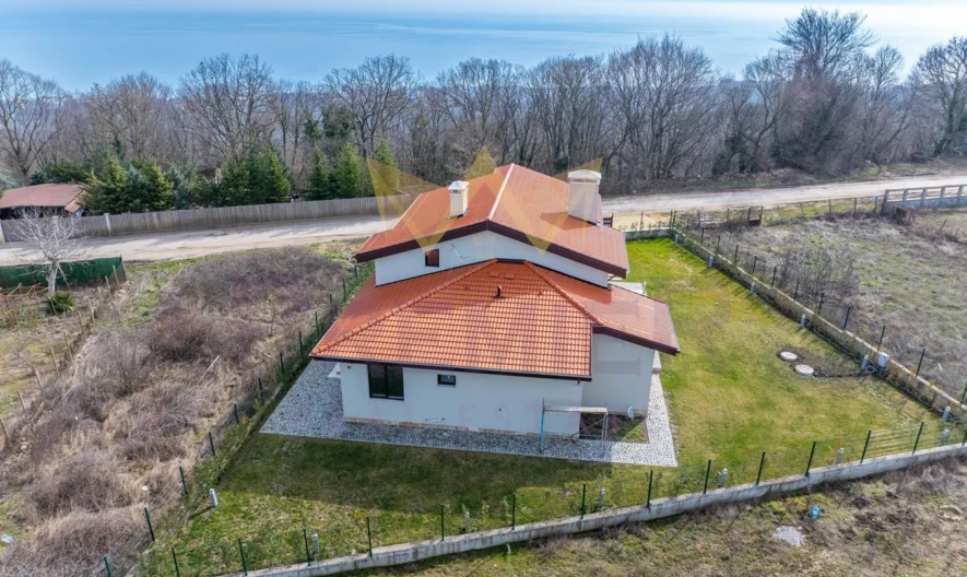 🏡 МОДЕРНА ЕДНОФАМИЛНА КЪЩА С АКТ 16 И НЕСКРИВАЕМА МОРСКА ПАНОРАМА - - снимка 57 - Имоти Премиер