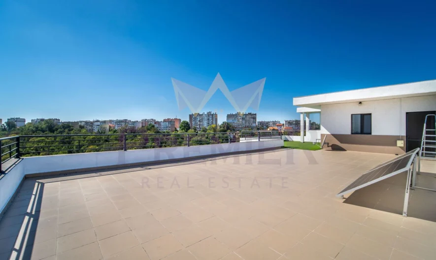 Модерна  къща с уникална морска панорама в град Балчик ! -  - снимка 30 - Имоти Премиер