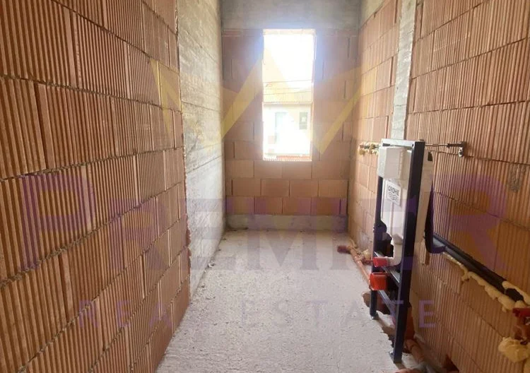 Модерна смарт къща с морска панорама и собствен двор // 2 Паркоместа // кв. Виница - - снимка 22 - Имоти Премиер