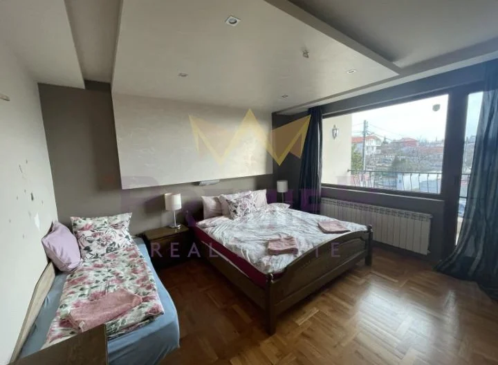 Modernes Luxushaus mit einzigartigem Meerblick -  - snimka 9 - Imoti Premier