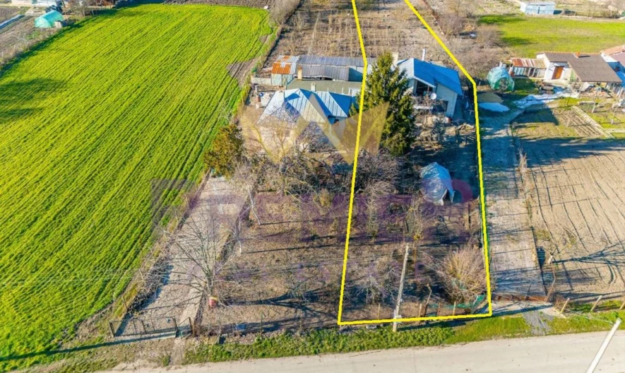 Монолитна къща – частично обзаведена и топлоизолирана в с.Могилище, общ. Каварна, обл. Добрич -  - снимка 1 - Имоти Премиер