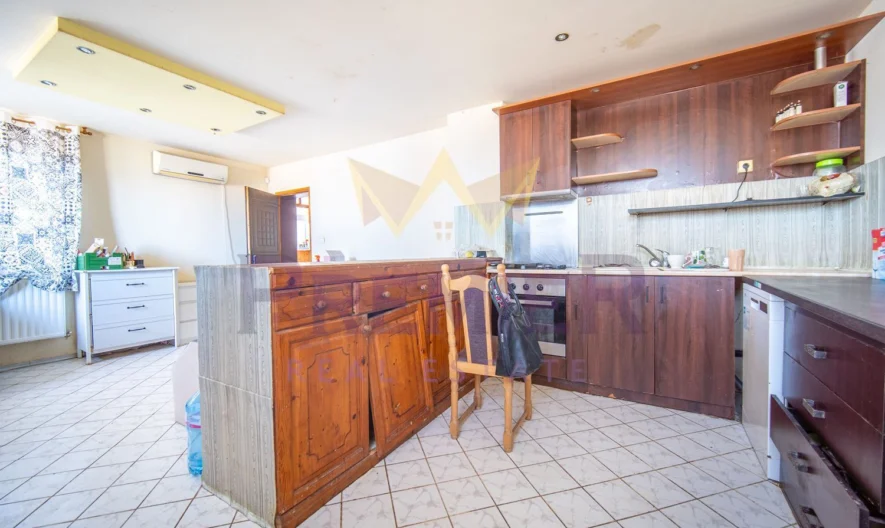 Монолитна къща – частично обзаведена и топлоизолирана в с.Могилище, общ. Каварна, обл. Добрич -  - снимка 7 - Имоти Премиер