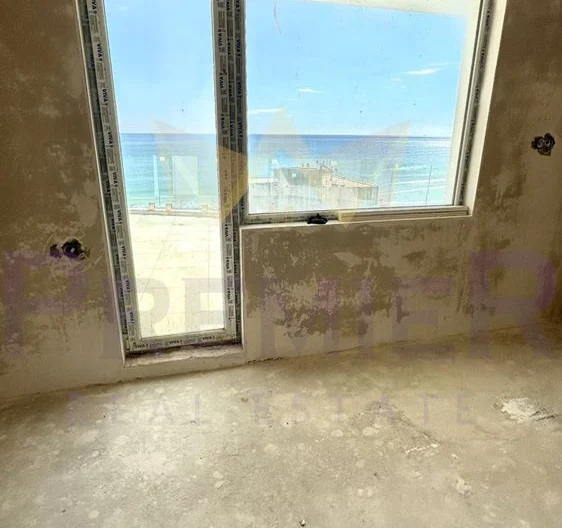 Морски апартамент, 118 м2, 2 спални, първа линия - - снимка 3 - Имоти Премиер