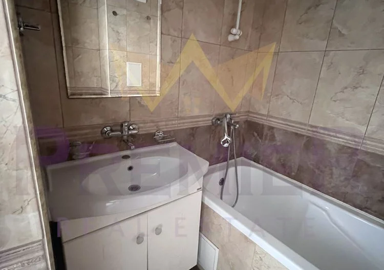 Морски изглед от последен етаж – обзаведено ателие до плажа - - снимка 8 - Имоти Премиер