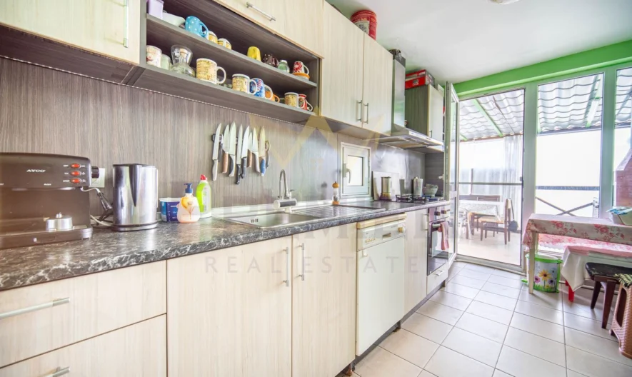 Multifunktionales Ferienhaus mit gemütlichem Garten am Meer -  - snimka 4 - Imoti Premier