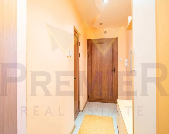 Напълно обзаведен апартамент с три отделни стаи в ж.к. Младост - - снимка 8 - Имоти Премиер