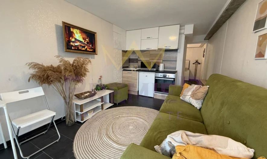 НАПЪЛНО ОБЗАВЕДЕН ДВУСТАЕН, КВ. БРИЗ -  - снимка 1 - Имоти Премиер