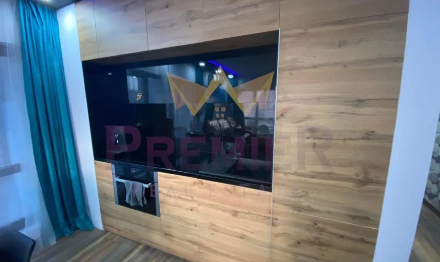 Напълно обзаведен тристаен апартамент - - снимка 2 - Имоти Премиер