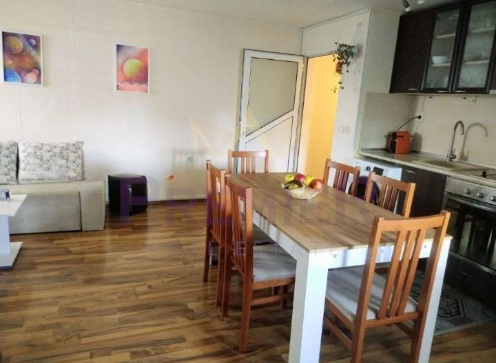 Напълно обзаведен тристаен апартамент -  - снимка 3 - Имоти Премиер