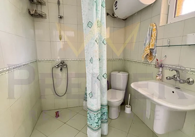 Напълно обзаведена готова къща на 10 минути от плажа Каварна -  - снимка 9 - Имоти Премиер