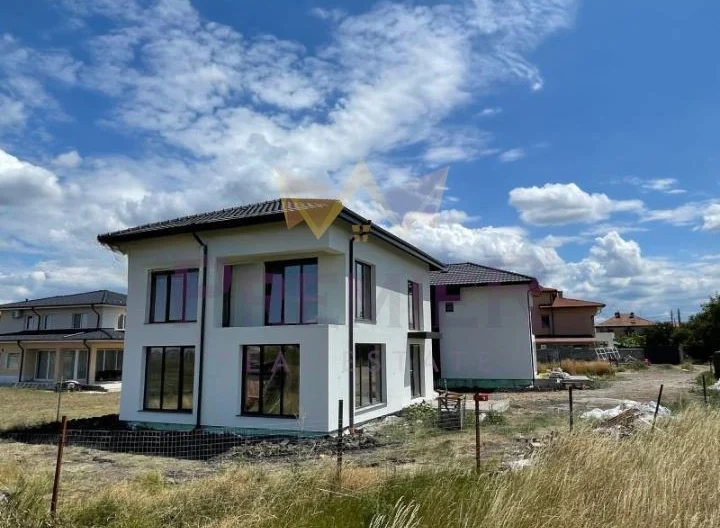 Neu gebautes Einfamilienhaus in der Stadt Kostinbrod -  - snimka 2 - Imoti Premier