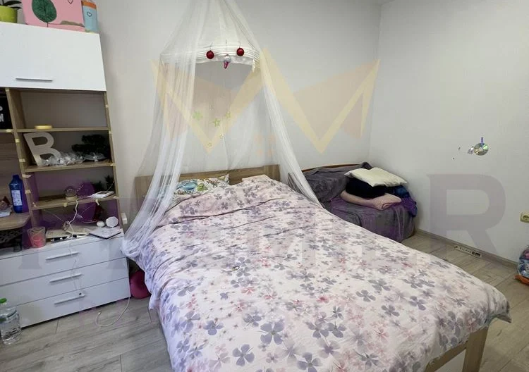 Невероятна къща с три спални и прекрасен двор - - снимка 12 - Имоти Премиер