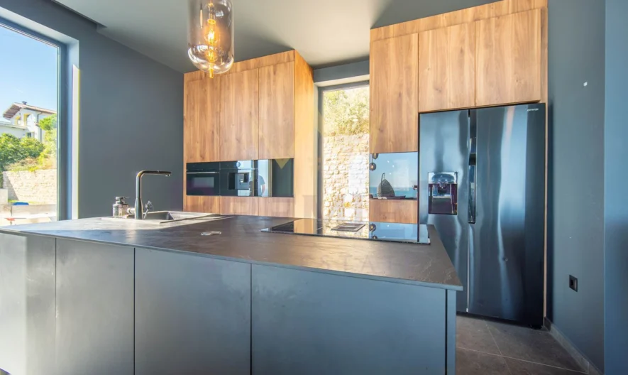 New modern house with an infinity pool, jacuzzi and impressive sea panorama - - snimka 11 - Imoti Premier