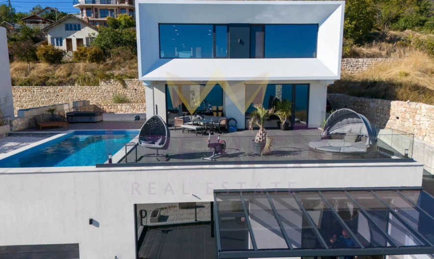 New modern house with an infinity pool, jacuzzi and impressive sea panorama - - snimka 2 - Imoti Premier