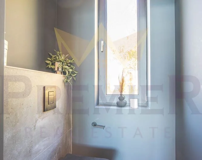 New modern house with an infinity pool, jacuzzi and impressive sea panorama - - snimka 34 - Imoti Premier