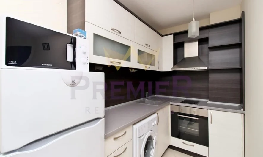 NEW SPACIOUS COZY AND WARM APARTMENT WITH SEA PANORAMA, CENTER -  - snimka 1 - Imoti Premier