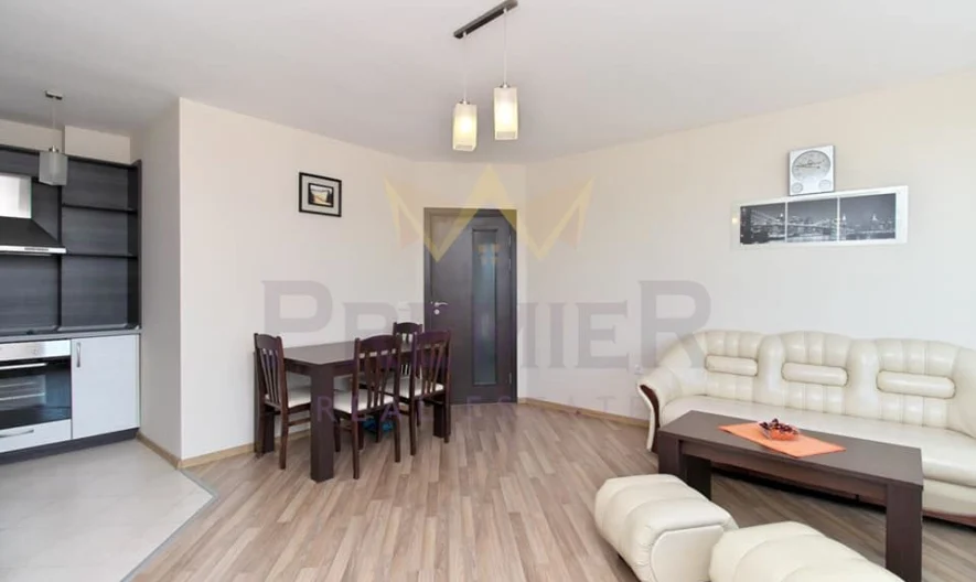 NEW SPACIOUS COZY AND WARM APARTMENT WITH SEA PANORAMA, CENTER -  - snimka 3 - Imoti Premier