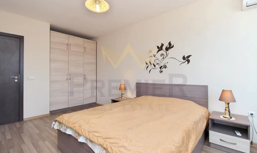NEW SPACIOUS COZY AND WARM APARTMENT WITH SEA PANORAMA, CENTER -  - snimka 6 - Imoti Premier