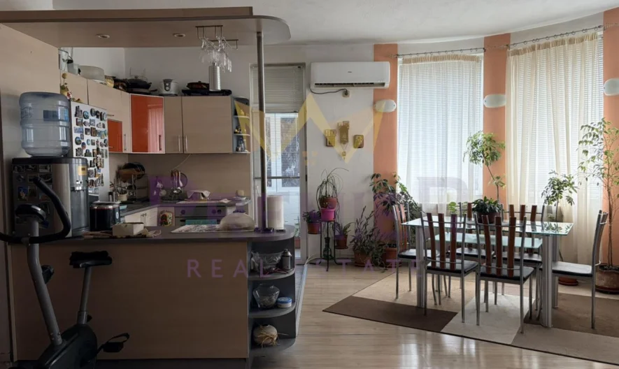 Négyszintes ház hotelapartmanokkal – Primorszko, az aquapark közelében -  - snimka 4 - Imoti Premier
