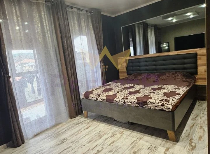 Négyszobás, luxusberendezésű lakás 2 parkolóhellyel / Manasztirski rid városrész -  - snimka 7 - Imoti Premier