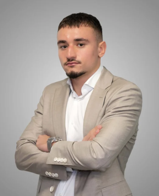 Никола Апостолов - ИМОТИ ПРЕМИЕР - Агенция за недвижими имоти