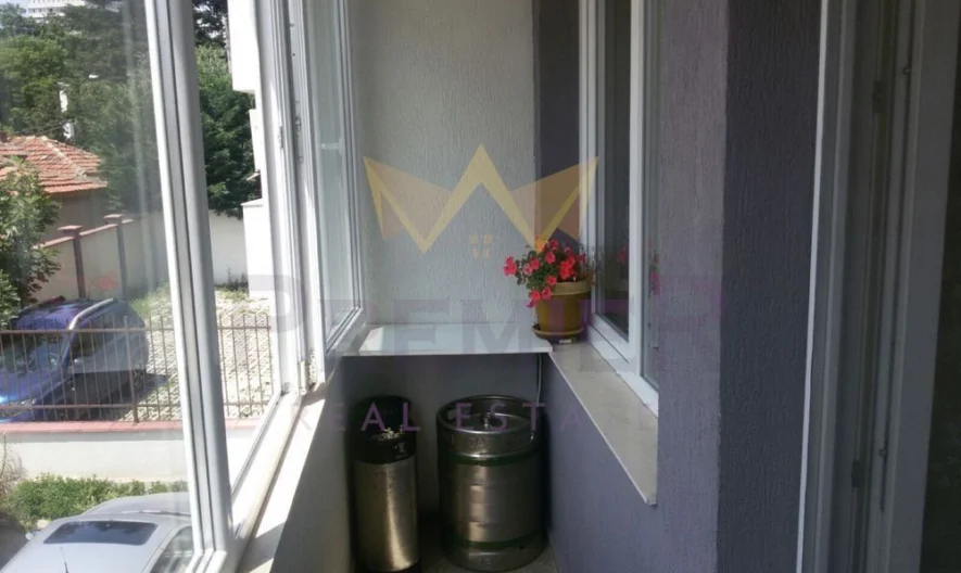 НОВ ДВУСТАЕН АПАРТАМЕНТ С ПАРКОМЯСТО В ДВОРА -  - снимка 9 - Имоти Премиер