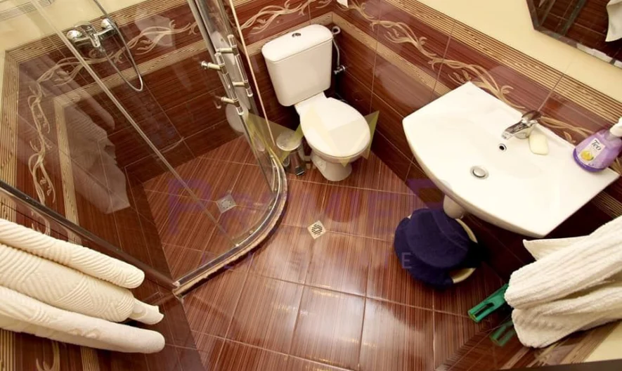 НОВ ПРОСТОРЕН УЮТЕН И ТОПЪЛ АПАРТАМЕНТ С МОРСКА ПАНОРАМА ЦЕНТЪР -  - снимка 7 - Имоти Премиер