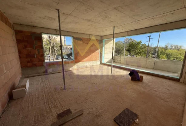 Агенция за недвижими имоти - Имоти Премиер - имот - 1168946, Цена: 154818 EUR